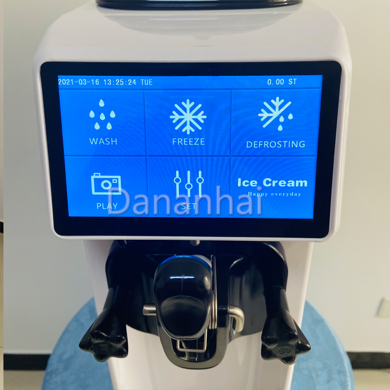 Volkswagen Desktop Mini Ice Cr - Kitchen Appliances Quality recension och pris